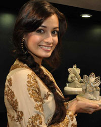 Dia Mirza